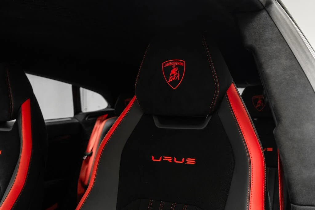 2024 Lamborghini Urus Performante - Image 28 of 31