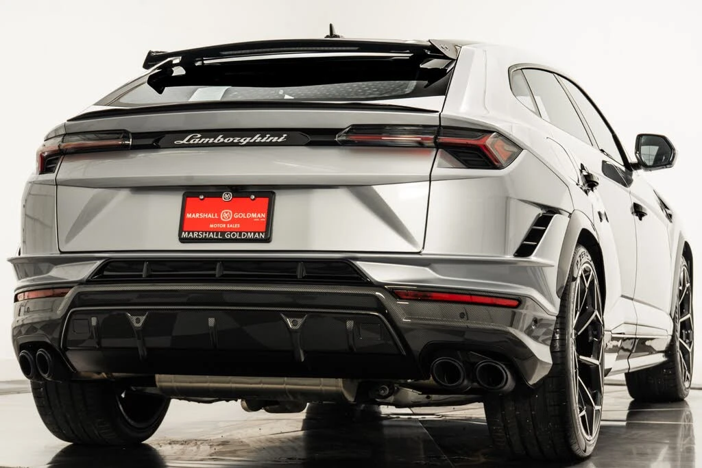 2024 Lamborghini Urus Performante - Image 9 of 31