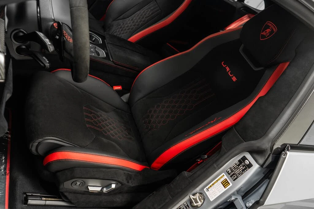 2024 Lamborghini Urus Performante - Image 26 of 31