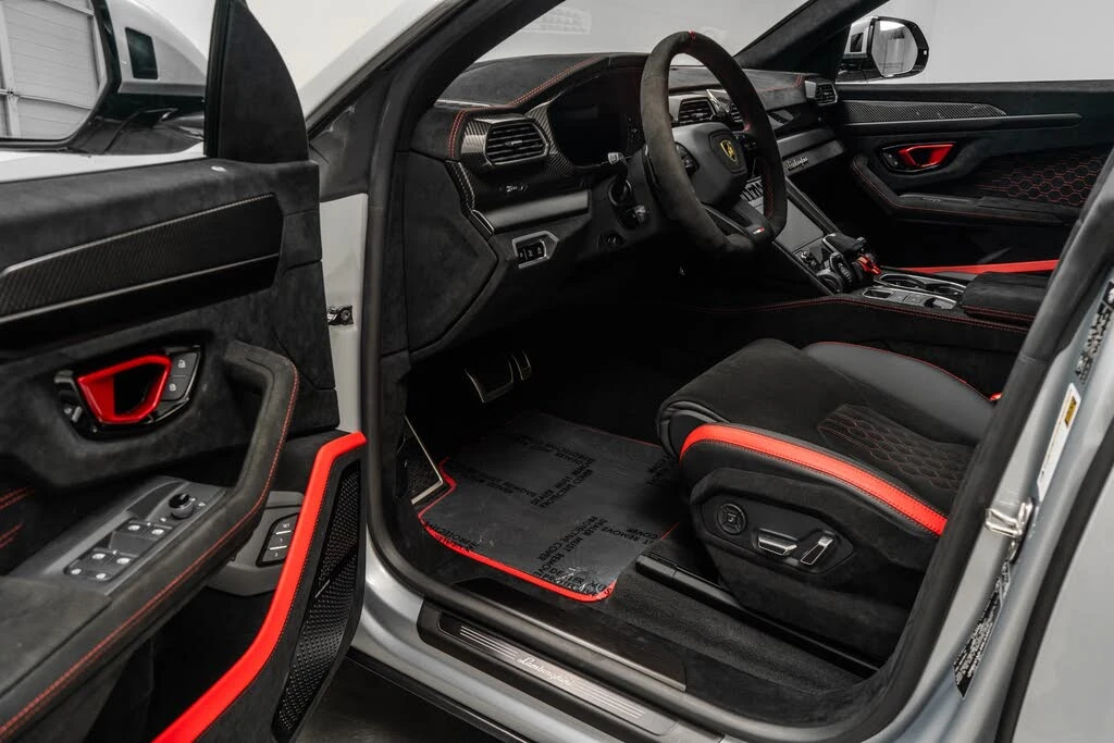 2024 Lamborghini Urus Performante - Image 25 of 31