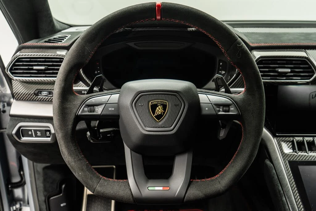 2024 Lamborghini Urus Performante - Image 15 of 31