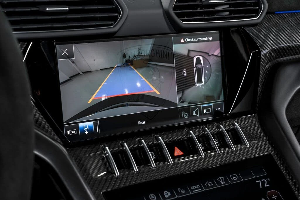 2024 Lamborghini Urus Performante - Image 27 of 31