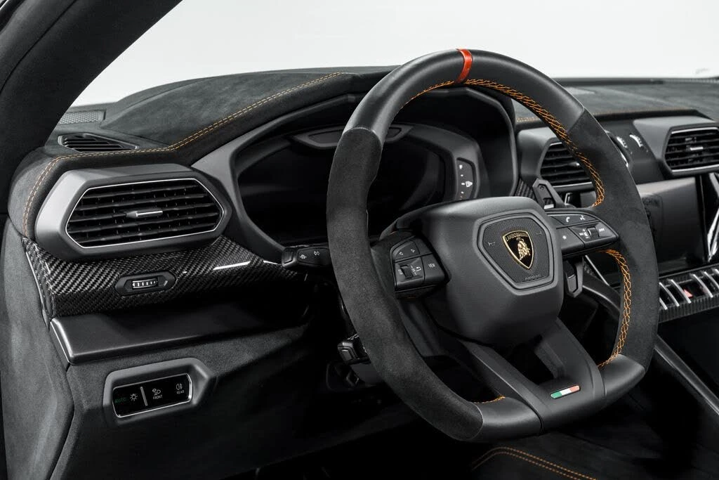 2024 Lamborghini Urus Performante - Image 13 of 31