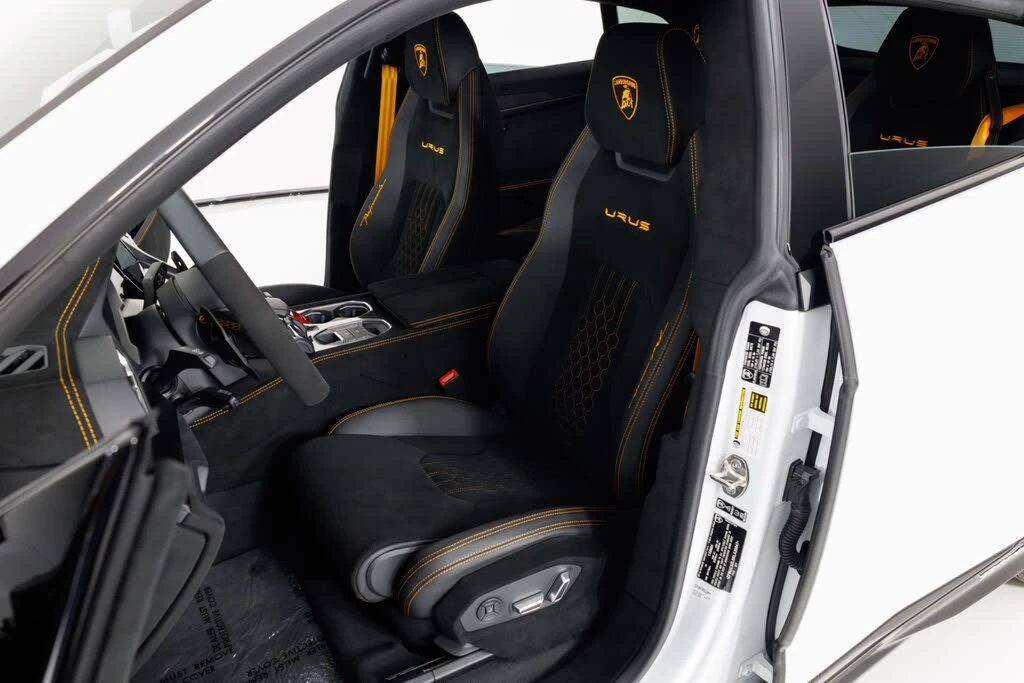 2024 Lamborghini Urus Performante - Image 15 of 31