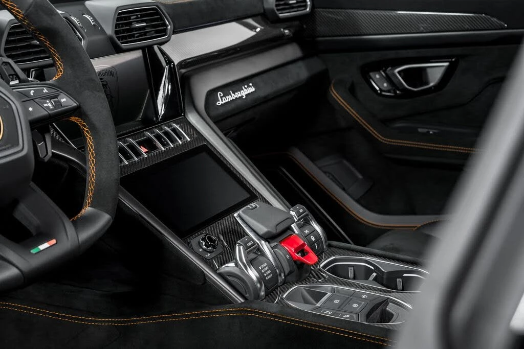 2024 Lamborghini Urus Performante - Image 22 of 31