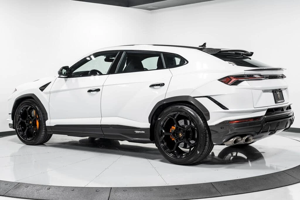 2024 Lamborghini Urus Performante - Image 5 of 31