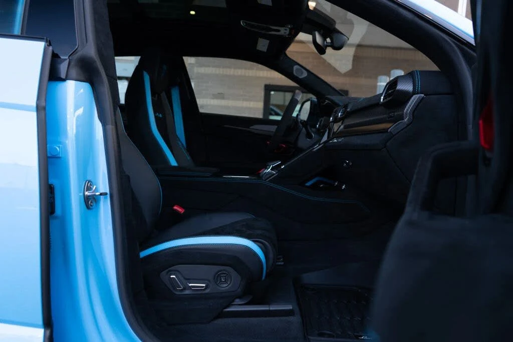 2024 Lamborghini Urus Performante - Image 24 of 31
