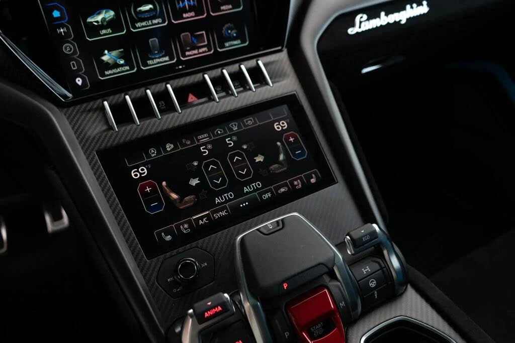 2024 Lamborghini Urus Performante - Image 21 of 31