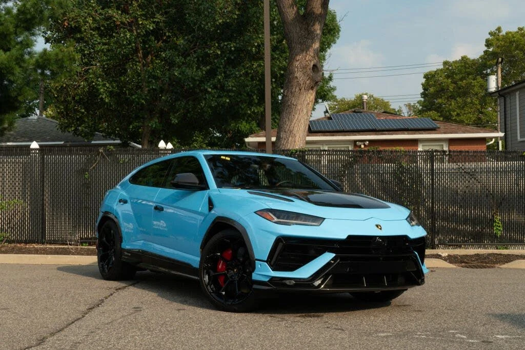 2024 Lamborghini Urus Performante - Image 2 of 31