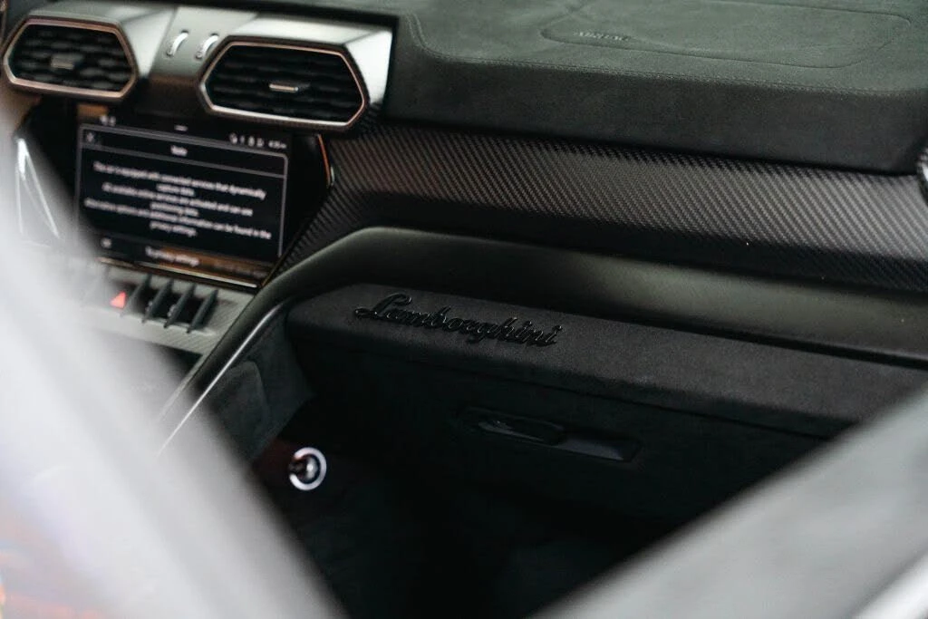 2024 Lamborghini Urus Performante - Image 27 of 27