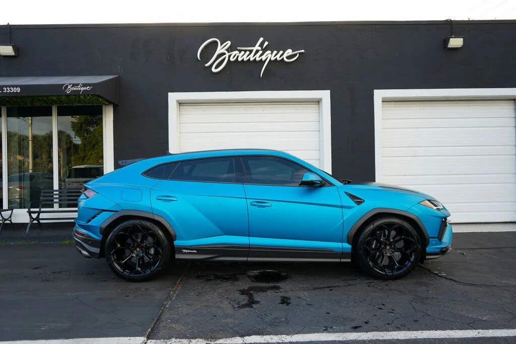 2024 Lamborghini Urus Performante - Image 2 of 31