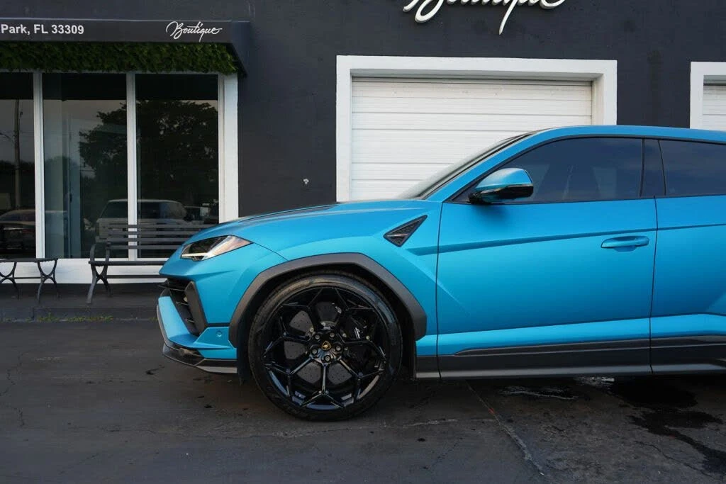 2024 Lamborghini Urus Performante - Image 24 of 31