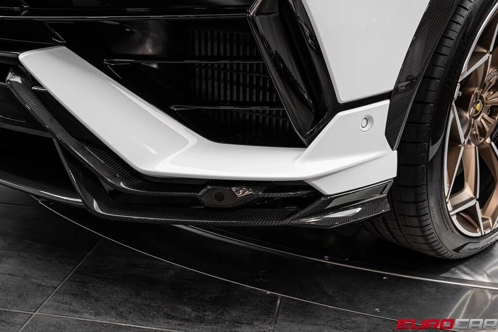 2024 Lamborghini Urus Performante - Image 14 of 31