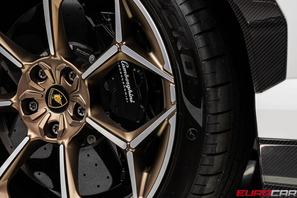 2024 Lamborghini Urus Performante - Image 31 of 31