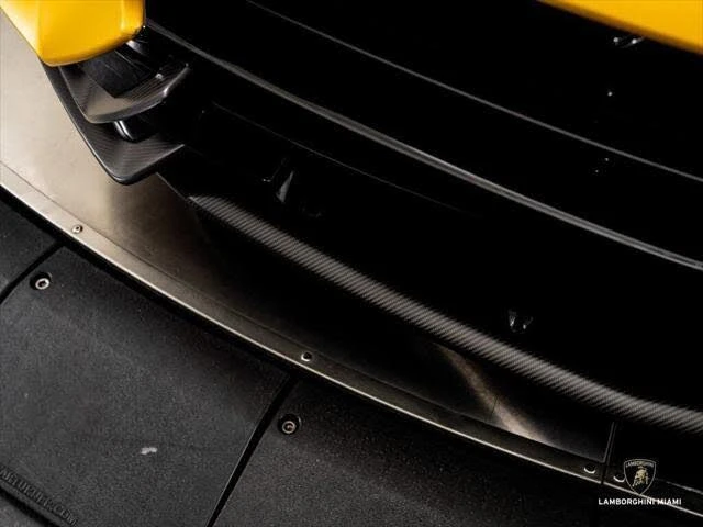 2024 Lamborghini Urus Performante - Image 13 of 31
