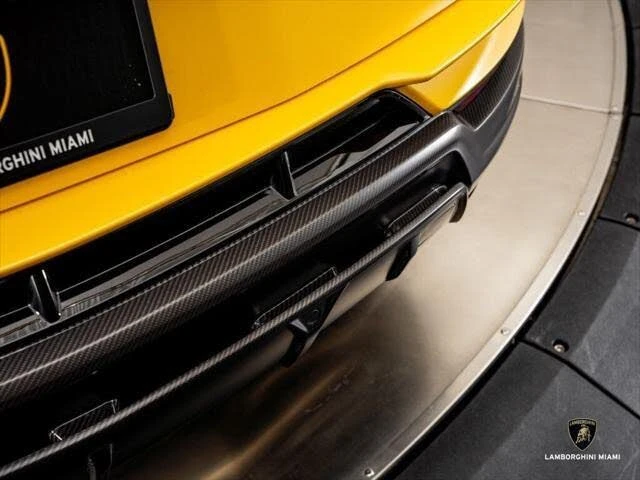 2024 Lamborghini Urus Performante - Image 21 of 31