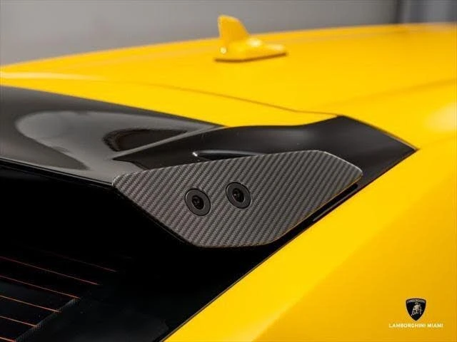 2024 Lamborghini Urus Performante - Image 28 of 31