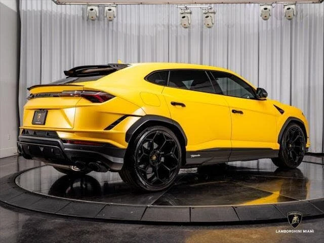 2024 Lamborghini Urus Performante - Image 26 of 31