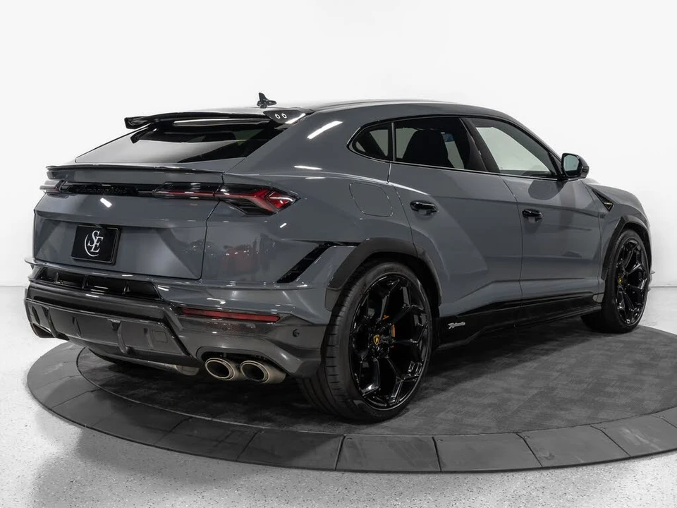 2024 Lamborghini Urus Performante - Image 9 of 31