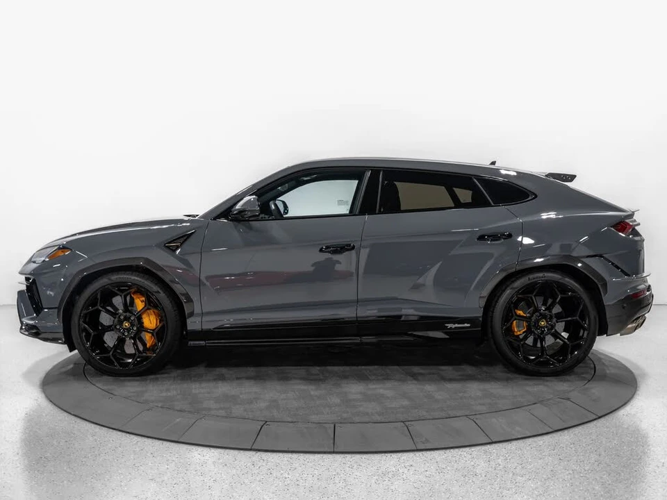 2024 Lamborghini Urus Performante - Image 4 of 31