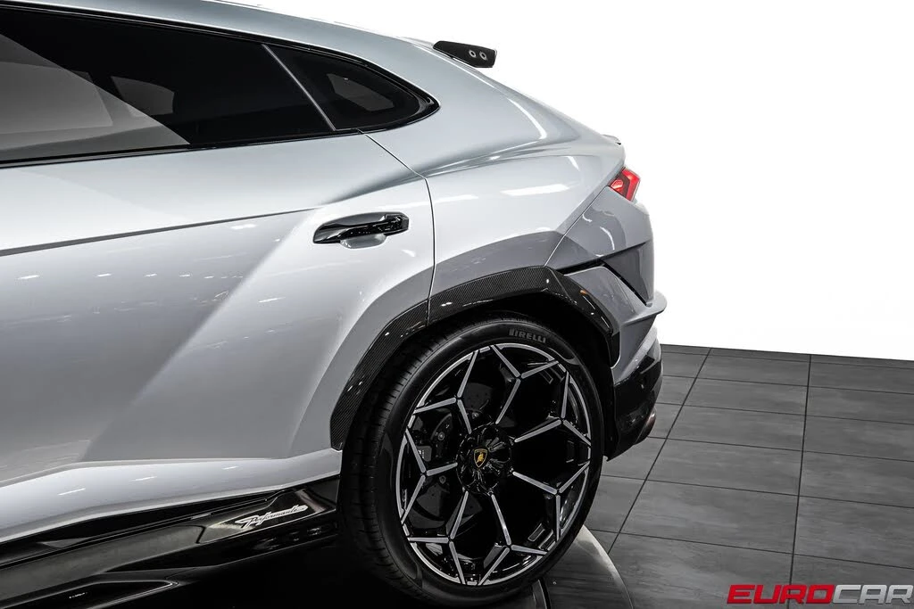 2024 Lamborghini Urus Performante - Image 21 of 31