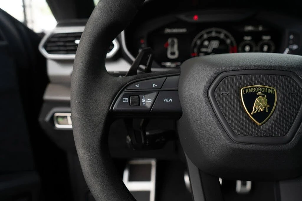 2024 Lamborghini Urus Performante - Image 18 of 31