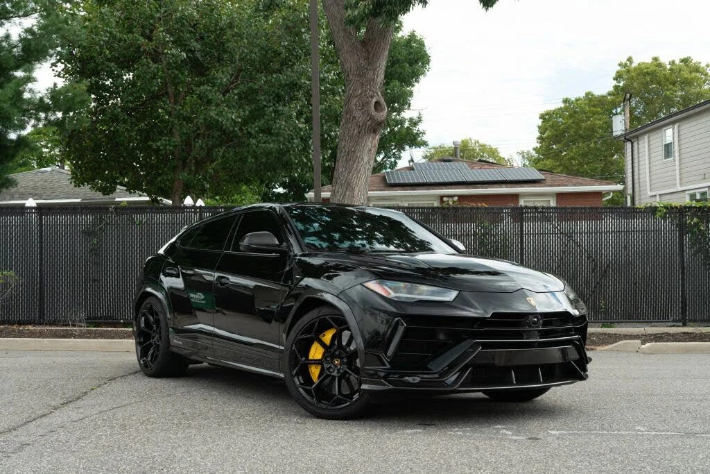 2024 Lamborghini Urus Performante - Image 2 of 31