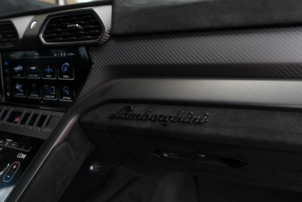 2024 Lamborghini Urus Performante - Image 29 of 31