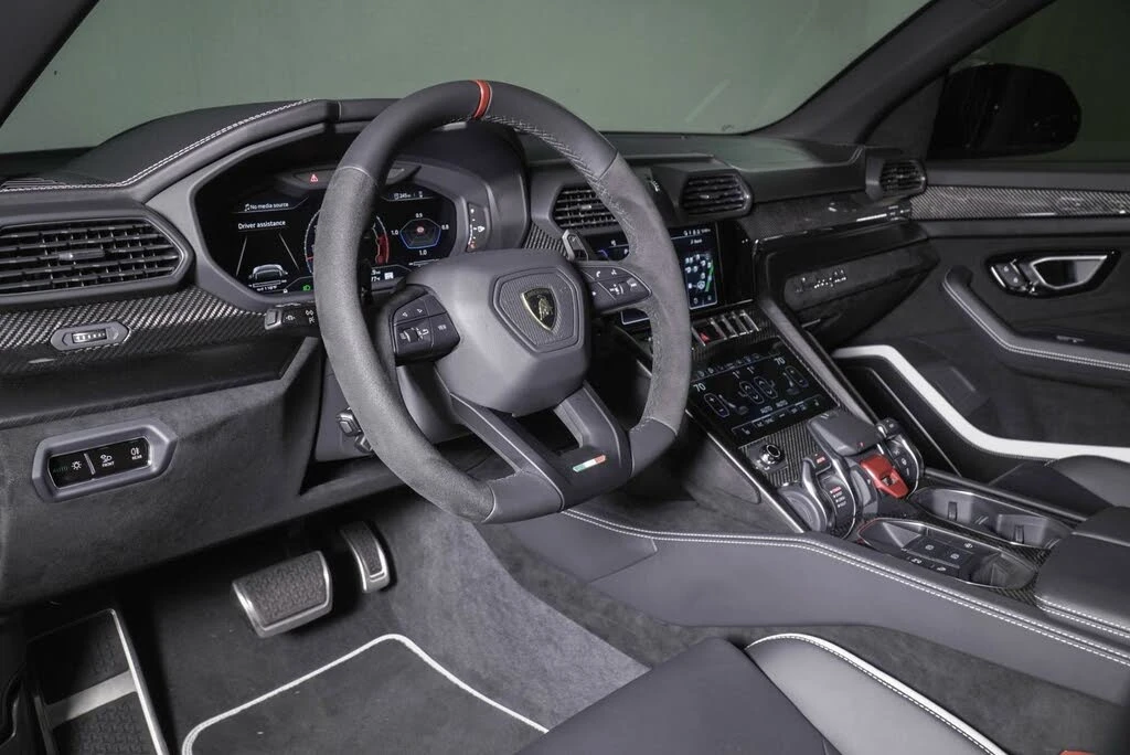 2024 Lamborghini Urus Performante - Image 3 of 31
