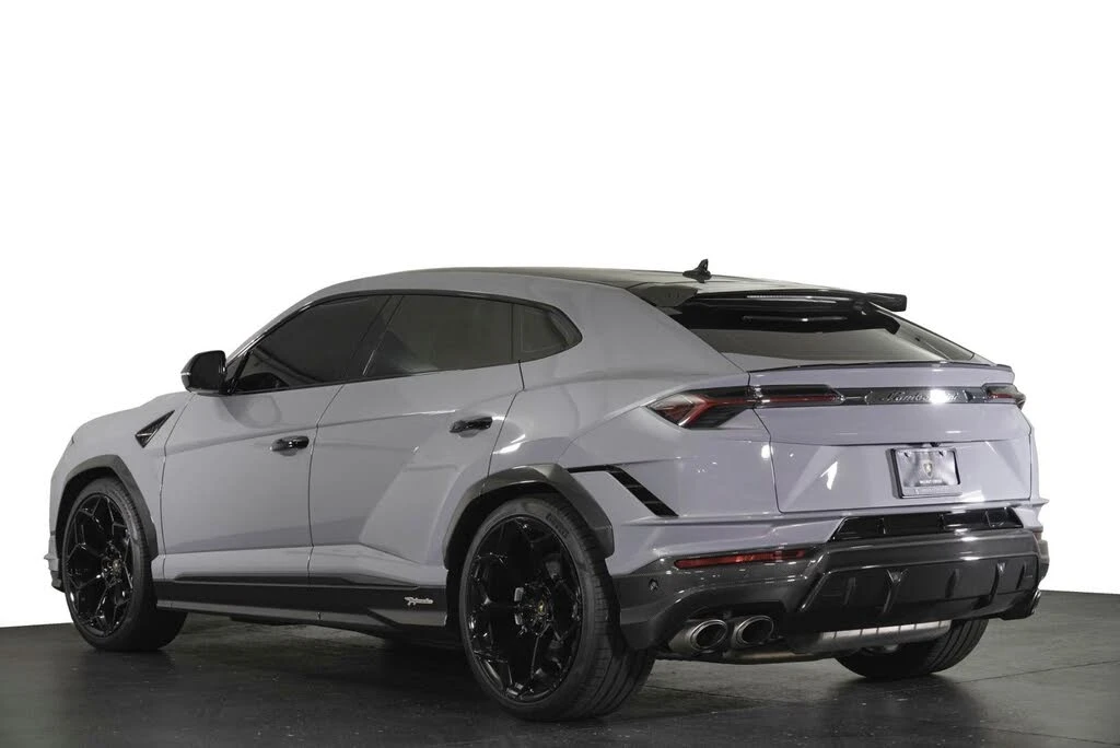 2024 Lamborghini Urus Performante - Image 2 of 31