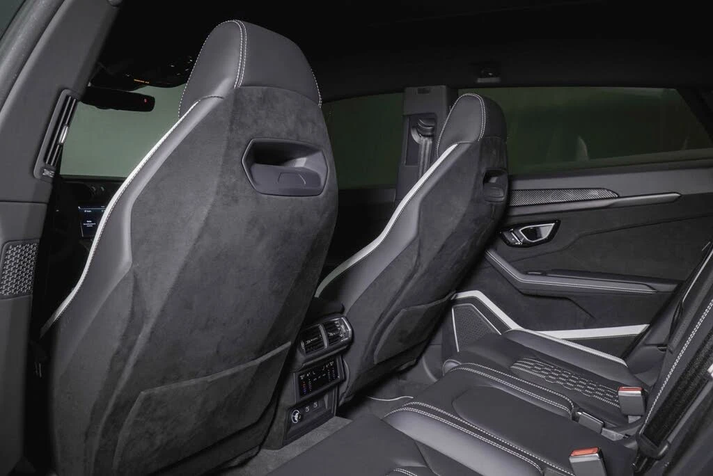 2024 Lamborghini Urus Performante - Image 22 of 31