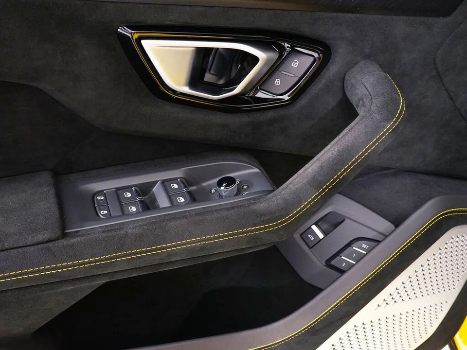 2024 Lamborghini Urus Performante - Image 31 of 31