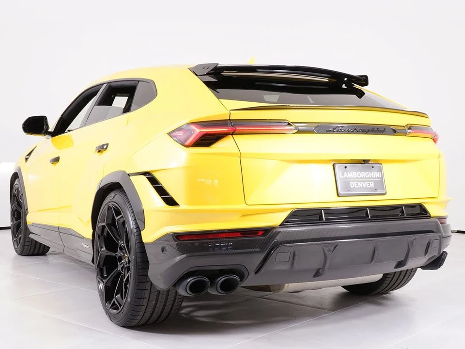 2024 Lamborghini Urus Performante - Image 18 of 31