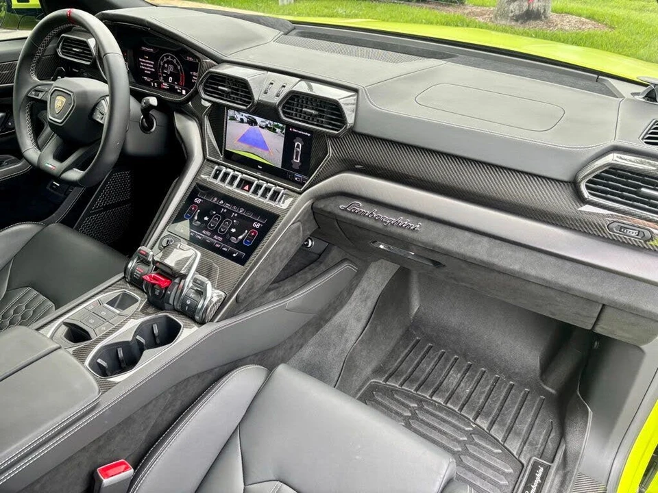 2024 Lamborghini Urus Performante - Image 25 of 31