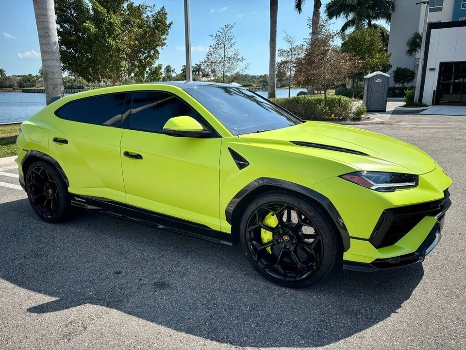 2024 Lamborghini Urus Performante - Image 4 of 31