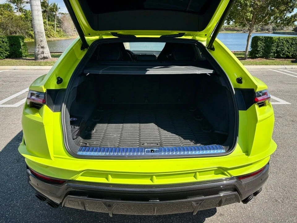 2024 Lamborghini Urus Performante - Image 23 of 31