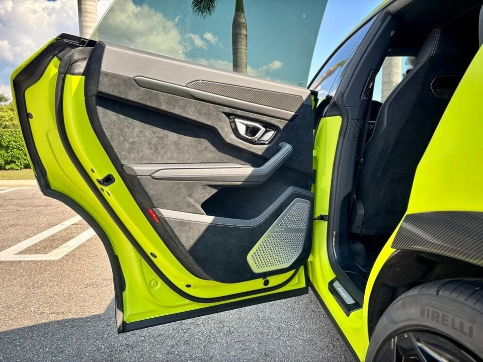 2024 Lamborghini Urus Performante - Image 20 of 31
