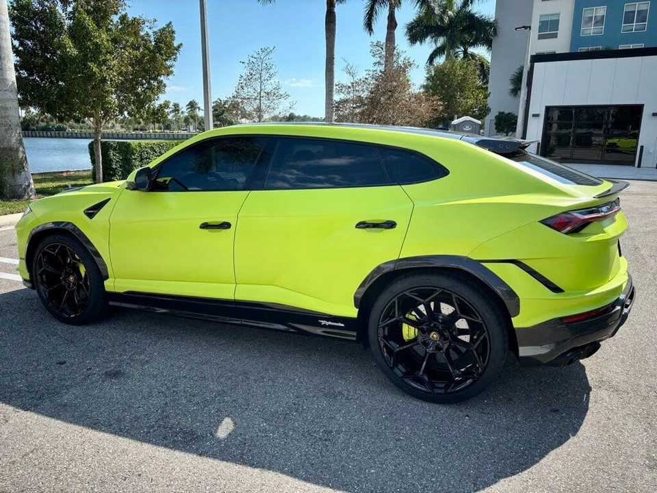 2024 Lamborghini Urus Performante - Image 9 of 31