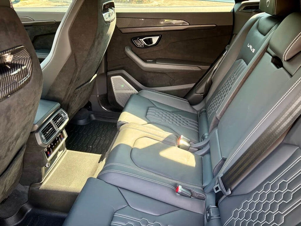 2024 Lamborghini Urus Performante - Image 21 of 31