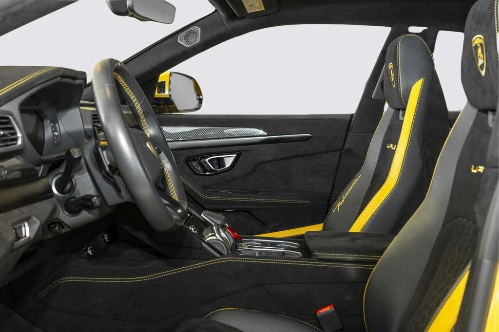 2024 Lamborghini Urus Performante - Image 15 of 31