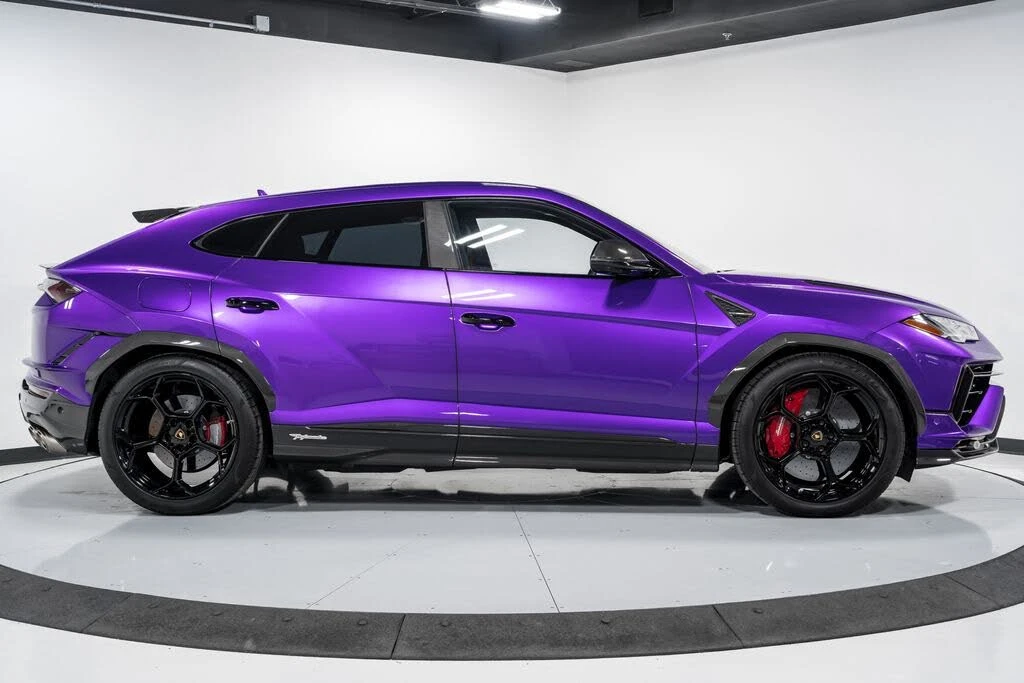2024 Lamborghini Urus Performante - Image 2 of 31
