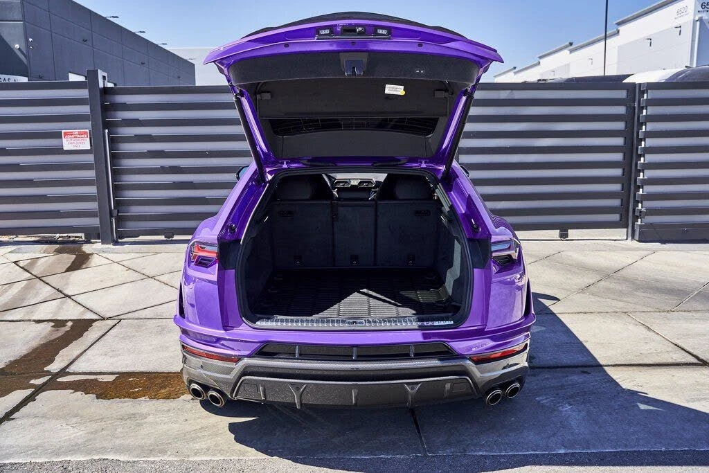 2024 Lamborghini Urus Performante - Image 25 of 31