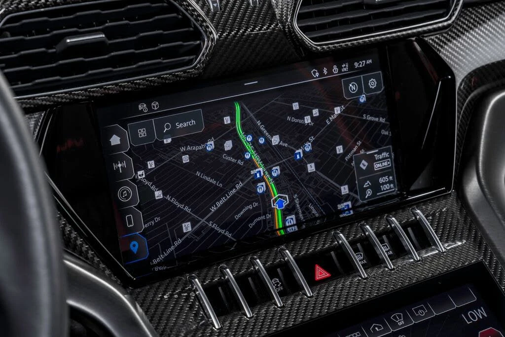 2024 Lamborghini Urus Performante - Image 27 of 31