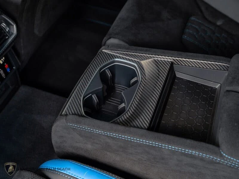 2024 Lamborghini Urus Performante - Image 26 of 30