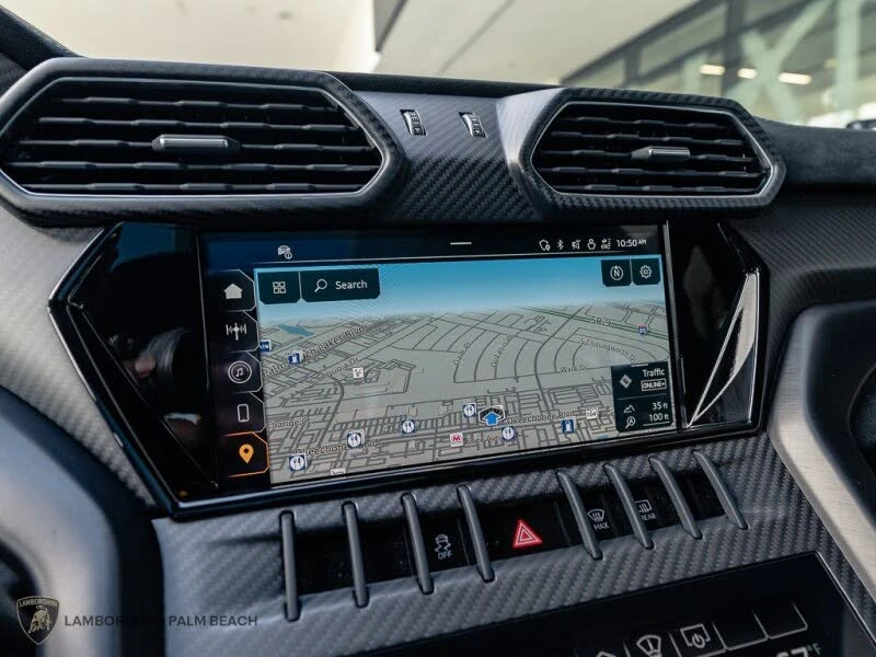 2024 Lamborghini Urus Performante - Image 18 of 30