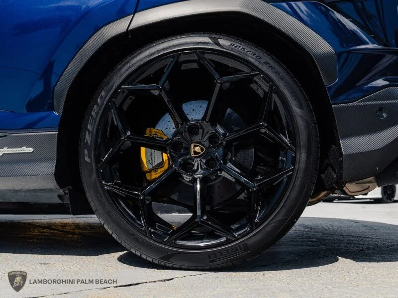 2024 Lamborghini Urus Performante - Image 28 of 30