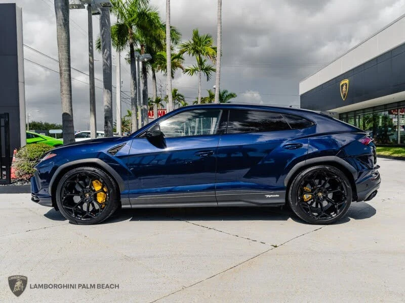 2024 Lamborghini Urus Performante - Image 2 of 30