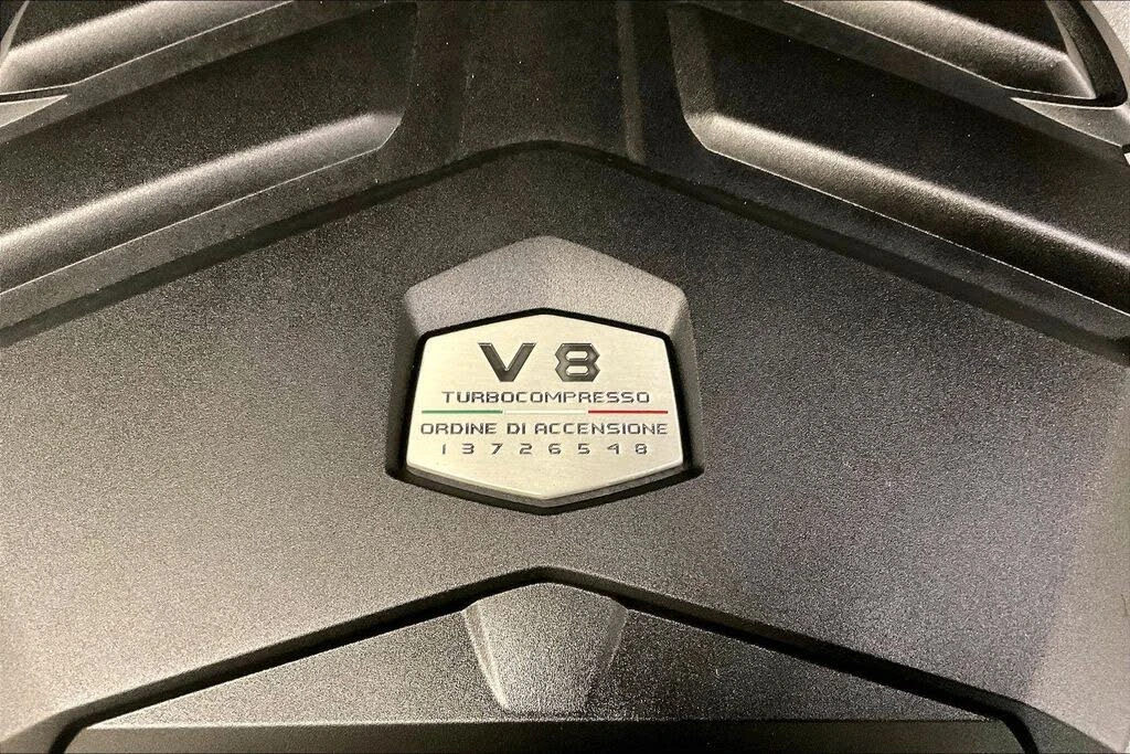 2024 Lamborghini Urus Performante - Image 16 of 31