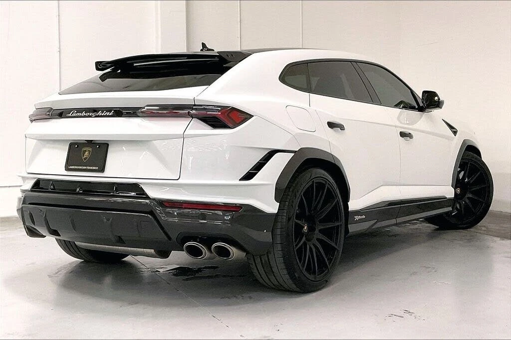 2024 Lamborghini Urus Performante - Image 4 of 31