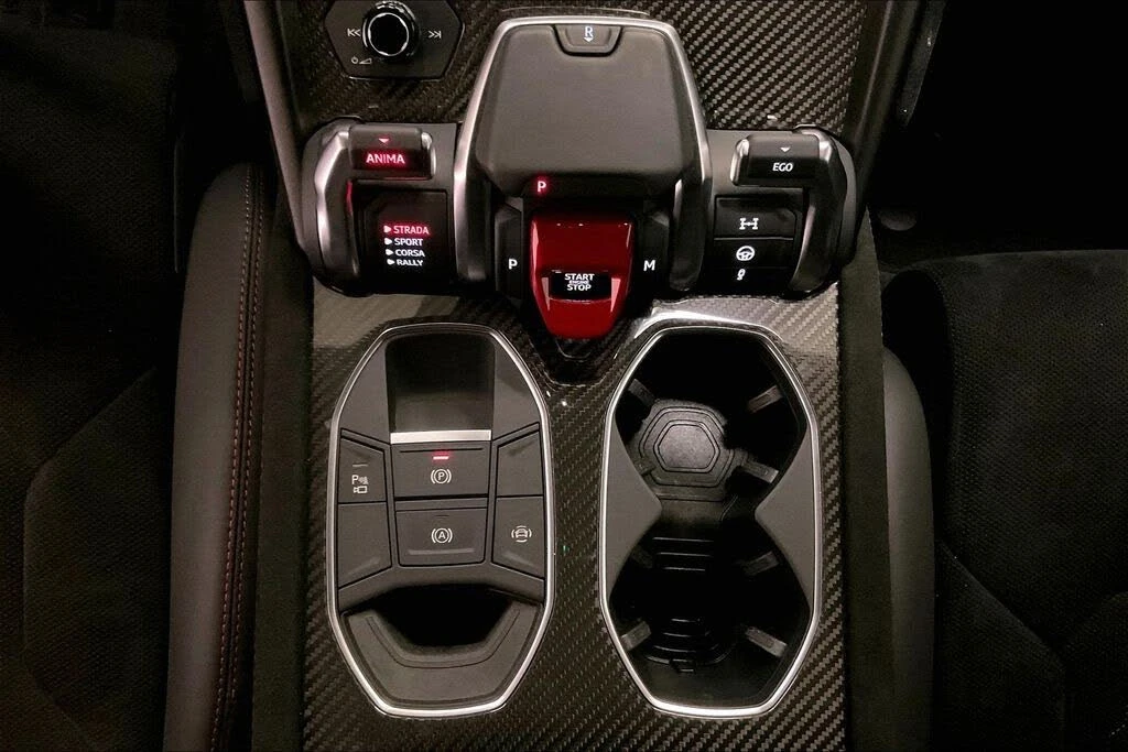 2024 Lamborghini Urus Performante - Image 12 of 31